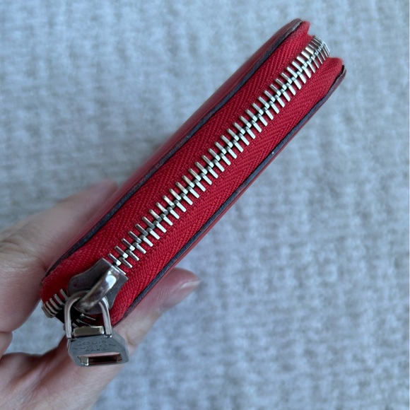 Louis Vuitton Cherry Red Zipper Wallet - Picture 3 of 16
